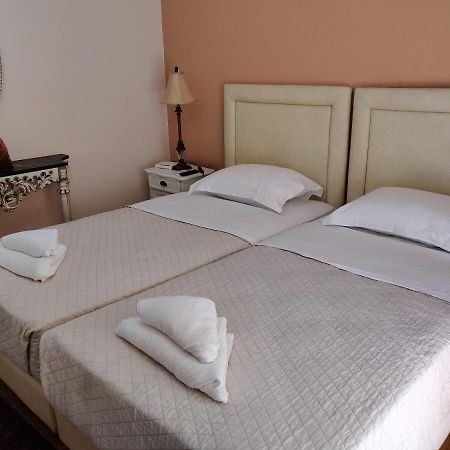 Cosy Apartment In Chalandri Atenas Exterior foto