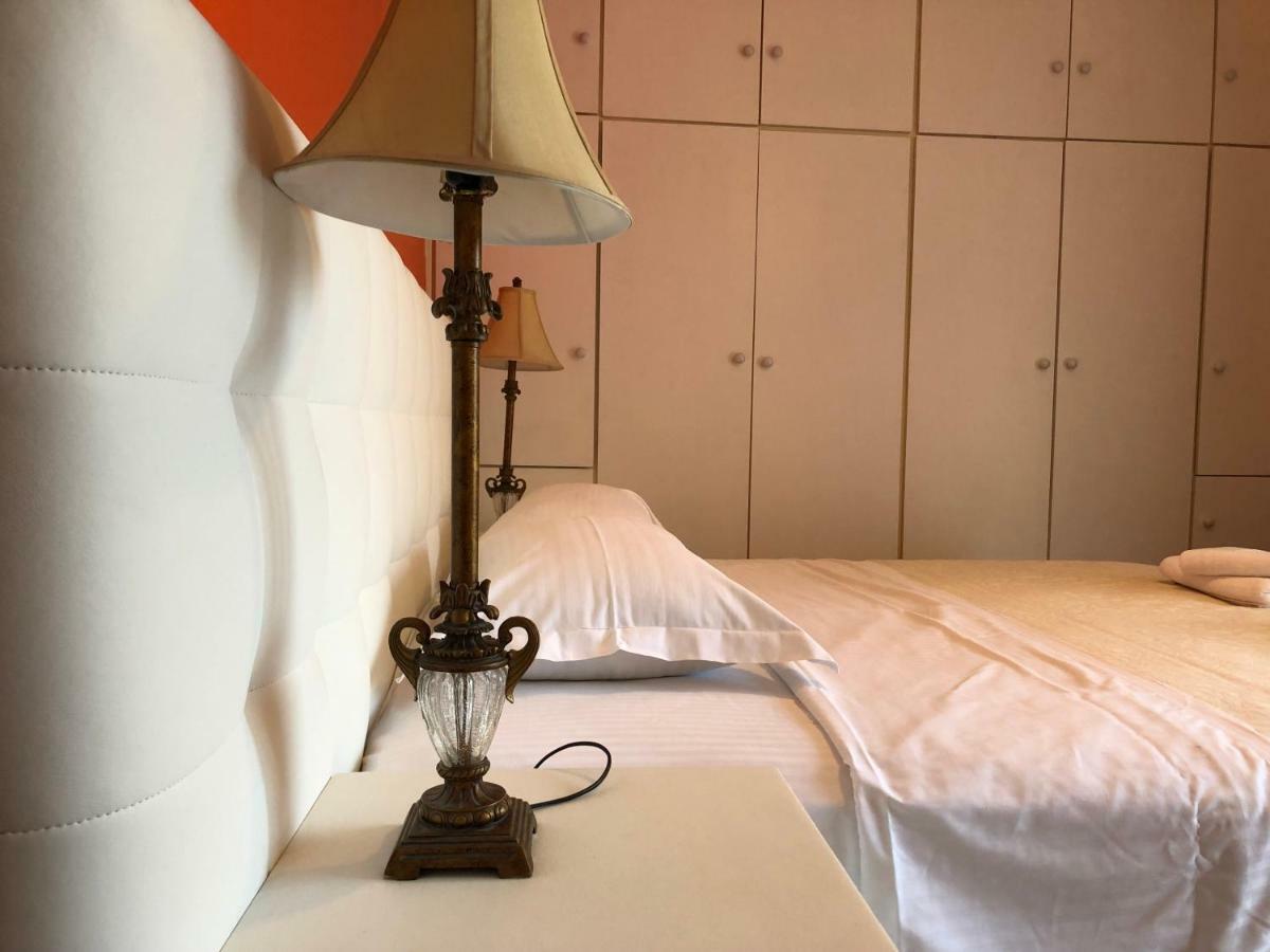 Cosy Apartment In Chalandri Atenas Exterior foto